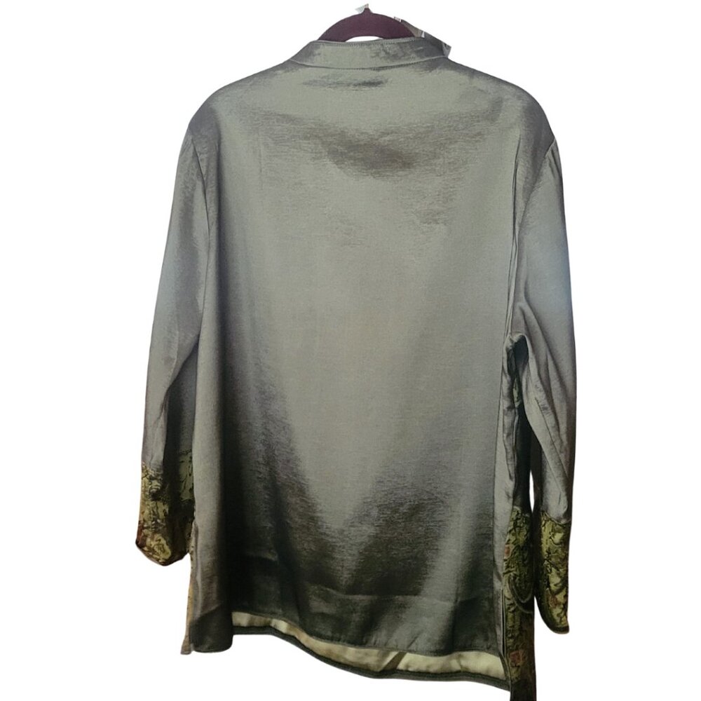 Hua Shao Dressy Asian-Style Blouse View 3